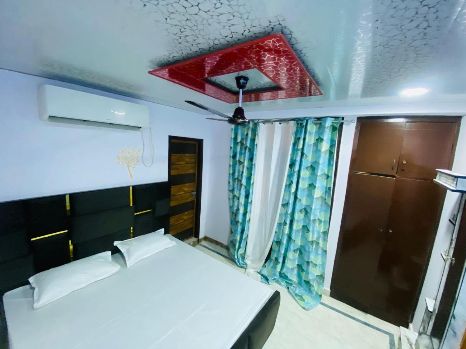 Flips With Mykonos Guest House Nowe Delhi Zewnętrze zdjęcie